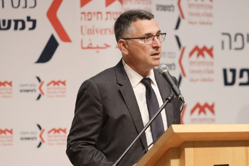 "גדעון סער? כשאתה נאמן לעקרונות שלך, אתה לא צריך להמציא מיתוג בכל פעם מחדש"