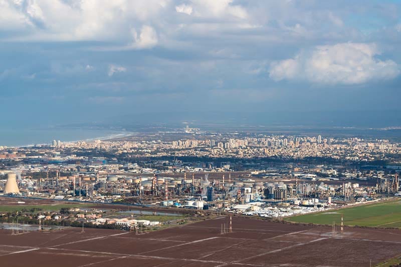 מבקר המדינה חושף: ליקויים באכיפה סביבתית במחוז חיפה
