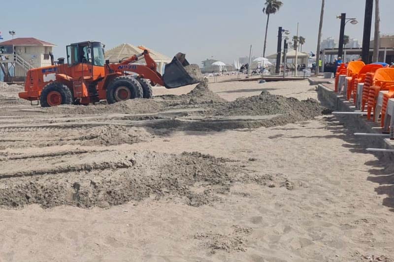 העירייה דורשת מחנ"י להקים שוברי גלים שימנעו את נסיגת החול ההרסנית בחופים