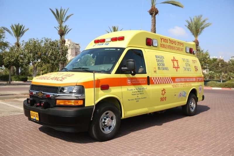 גבר כבן 40 התמוטט בהדר