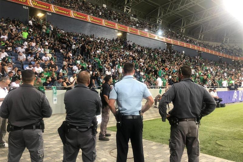לקראת סלובן ברטיסלבה: המשטרה אישרה הכנסת חלק מציוד העידוד
