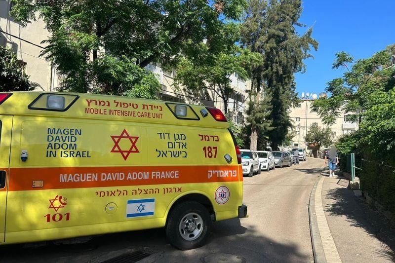 עכו: אישה נמצאה עם סימני מכת חום