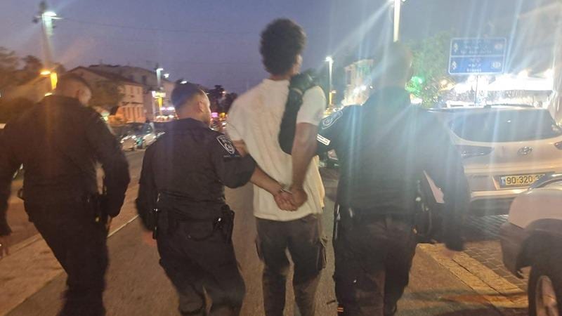 שבעה עצורים בהפגנה במושבה הגרמנית נגד המבצע בג'נין