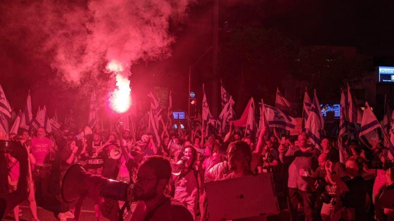 בית הדין הרבני, הרכבת וחורב: אלפים הפגינו בחיפה