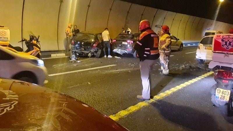 מנהרות הכרמל נחסמו חלקית לתנועה בעקבות תאונה בין 4 כלי רכב