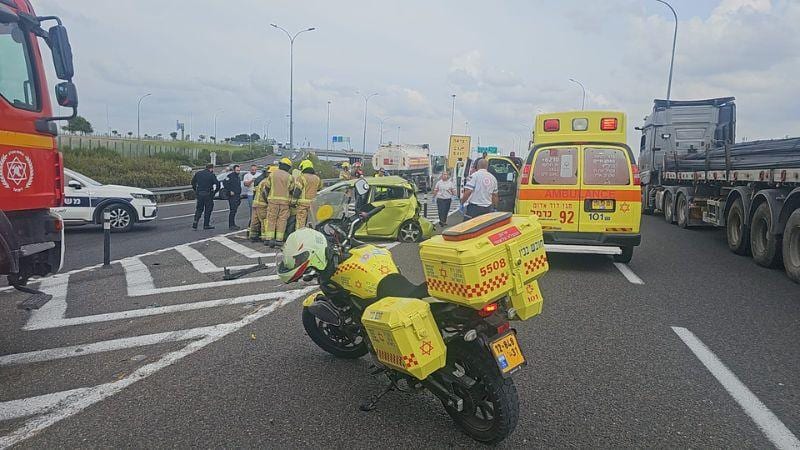 סמוך לקריית אתא: תאונת דרכים בין שלושה כלי רכב