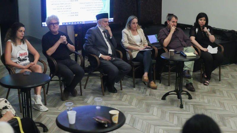 "למה ערבי בחיפה צריך להוכיח נאמנות?": ערבים ויהודים התכנסו לדבר על מורכבות