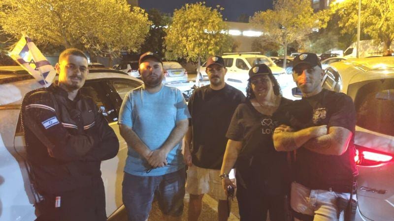 "נישאר כאן גם אחרי המלחמה": הכירו את משמר שכונת נווה שאנן