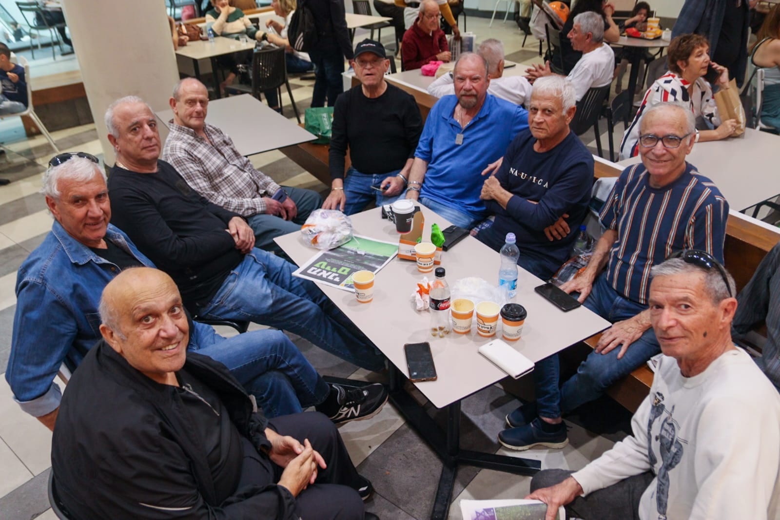 ספורט, חזירים וסקס בגיל השלישי: על מה מדברים בפרלמנט בגרנד?
