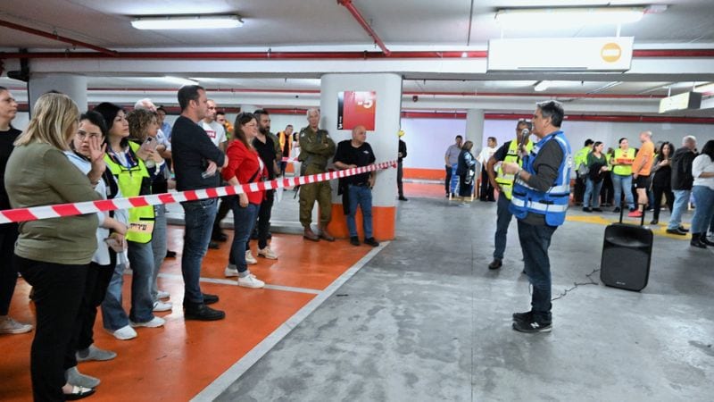 העירייה ערכה הבוקר תרגיל לקליטת תושבים במחסה המוני בחניון תת קרקעי