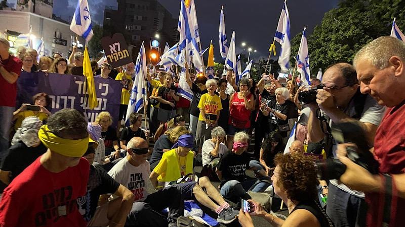 ברבש בחורב: "דקה דומיה לזכרה של הבושה שפשוט מתה מבושה"