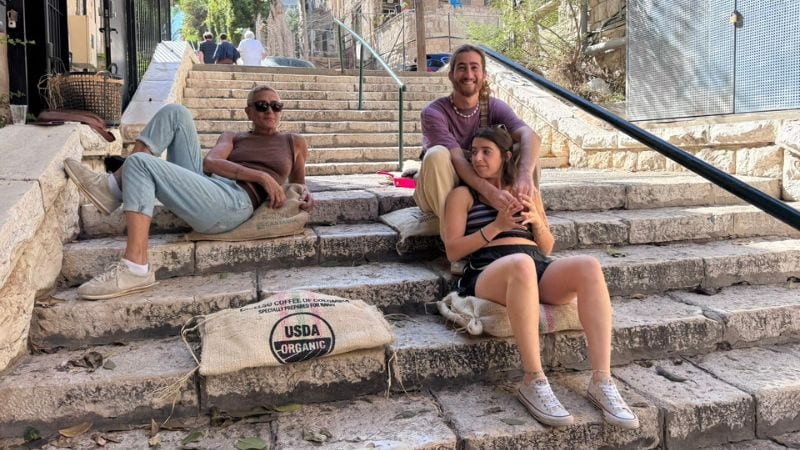 ליום אחד, בשבת הקרובה, חיפה תהפוך לפלאקה של אתונה