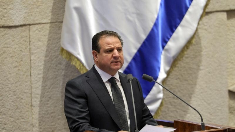 הקואליציה לא הצליחה לגייס רוב של 90 ח"כים. ההצעה להדחת עודה נפלה