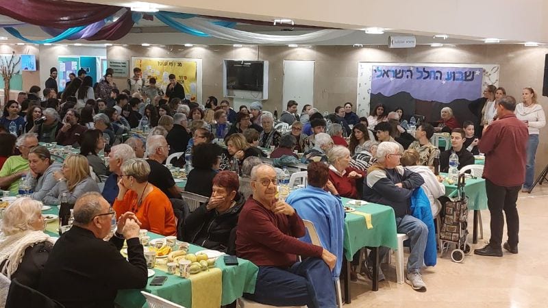בזכות הרוח: תלמידי ליאו באק מפיצים את ערכי הרוח ה"ליאו-באקית" בקהילה