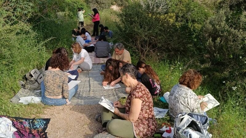 שישי בנחל לוטם: סדנת ליקוט, מקלובה ומאבק על הסביבה
